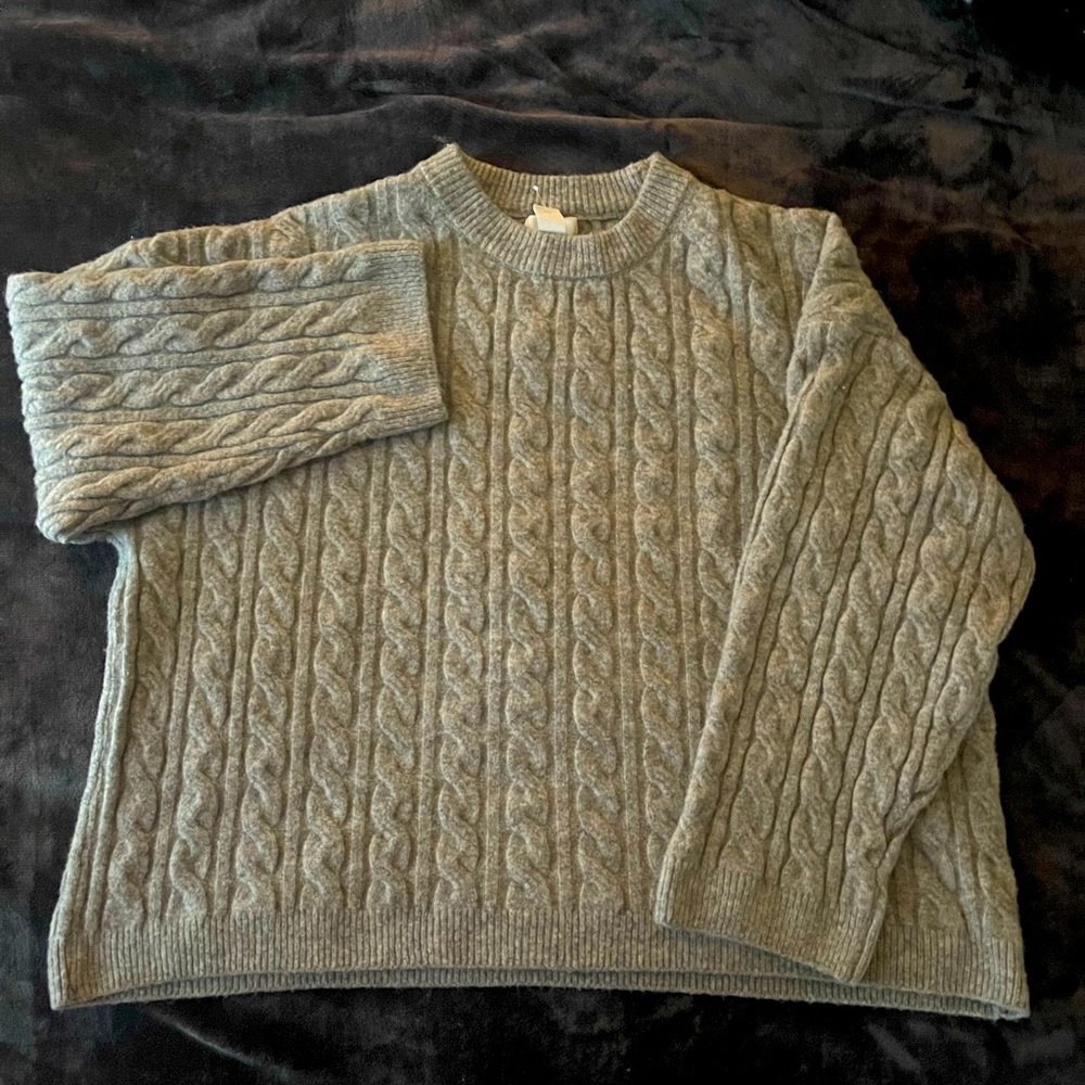 H&M Gray Shrug Crop Top Sweater